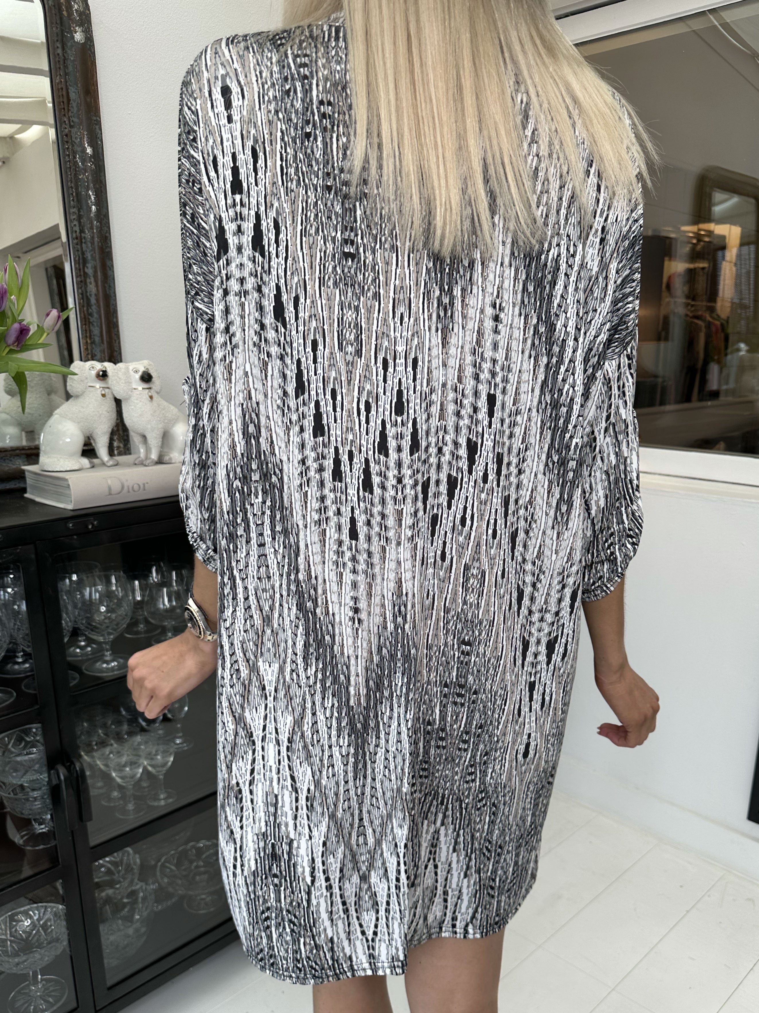 Paprika - Härlig tunikaklänning i coolt tryck